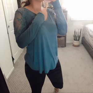 American Eagle Soft & Sexy Blue Lace Shoulder Top Medium